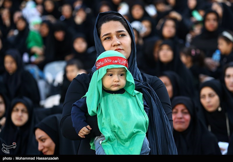 همایش شیرخوارگان حسینی در استادیوم آزادی