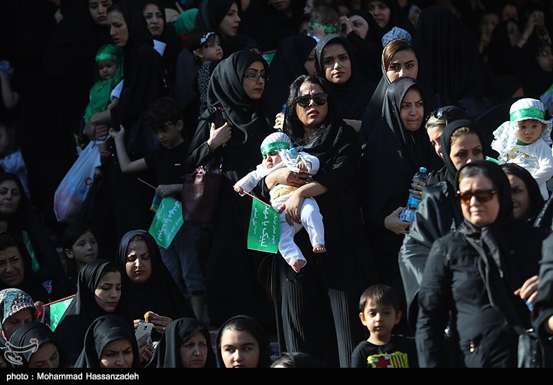 همایش شیرخوارگان حسینی در استادیوم آزادی