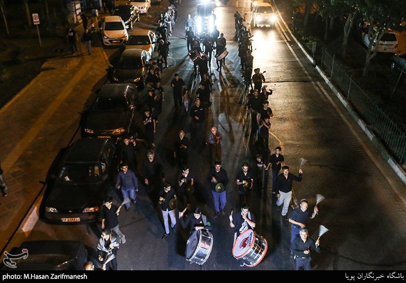 دسته عزاداری هیات چهارده معصوم به مناسبت هفتم شهادت امام حسین(ع)