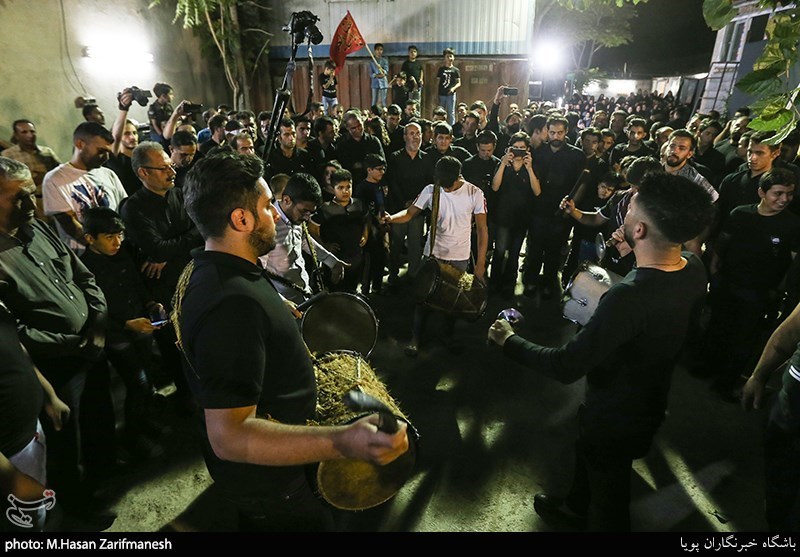 دسته عزاداری هیات چهارده معصوم به مناسبت هفتم شهادت امام حسین(ع)