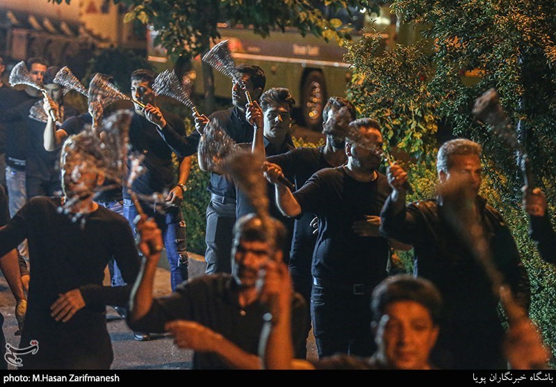 دسته عزاداری هیات چهارده معصوم به مناسبت هفتم شهادت امام حسین(ع)