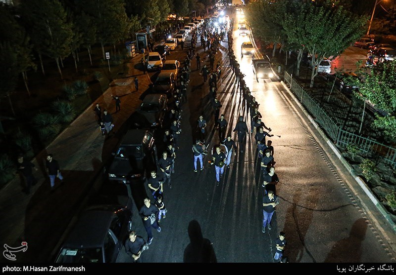 دسته عزاداری هیات چهارده معصوم به مناسبت هفتم شهادت امام حسین(ع)