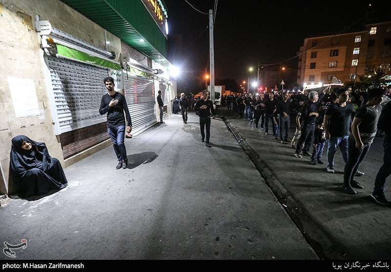 دسته عزاداری هیات چهارده معصوم به مناسبت هفتم شهادت امام حسین(ع)