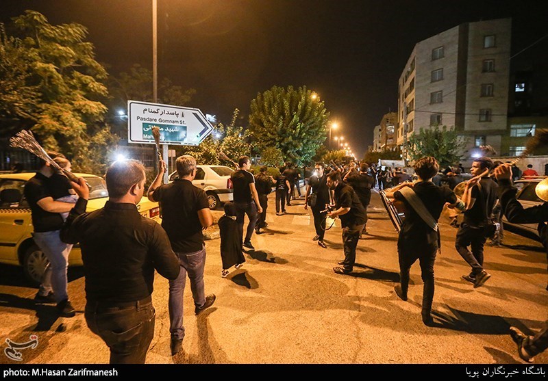 دسته عزاداری هیات چهارده معصوم به مناسبت هفتم شهادت امام حسین(ع)