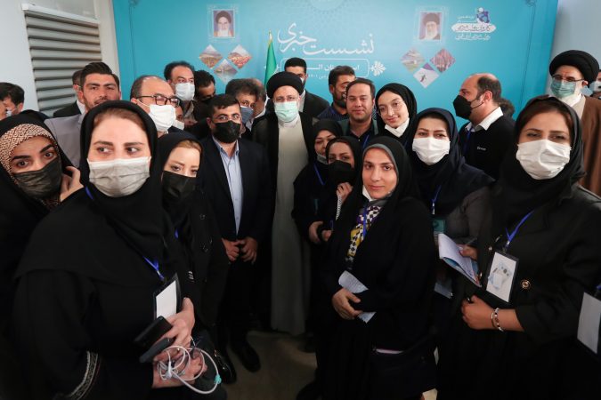 آیتالله رئیسی در نشست خبری پایان سفر به استان البرز:استان البرز ظرفیتهای بسیار خوبی برای پیوند صنعت و دانش و فعالیتهای دانشبنیان دارد آیتالله رئیسی در نشست خبری پایان سفر به استان البرز:استان البرز ظرفیتهای بسیار خوبی برای پیوند صنعت و دانش و فعالیتهای دانشبنیان دارد